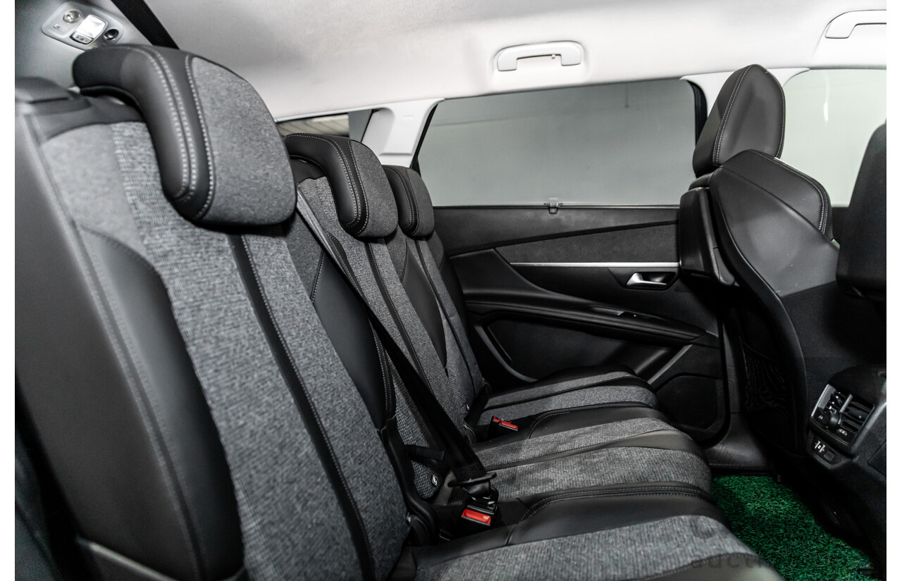 06/2018 Peugeot 5008 Allure (FWD) P87 MY18.5 4d Wagon Emerald Green Metallic Turbo 1.6L