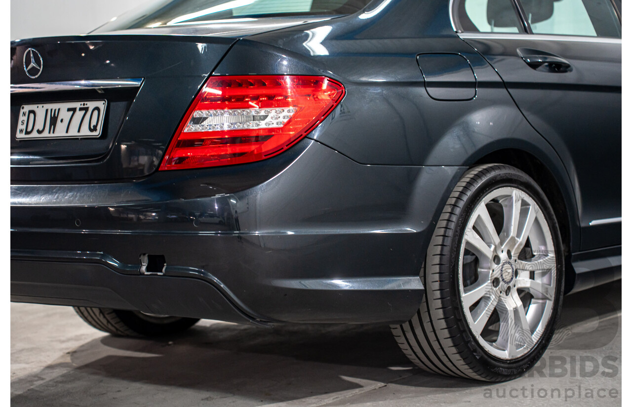 01/2014 Mercedes-Benz C250 Avantgarde W204 MY14 4d Sedan Magnetite Black Metallic Turbo 1.8L