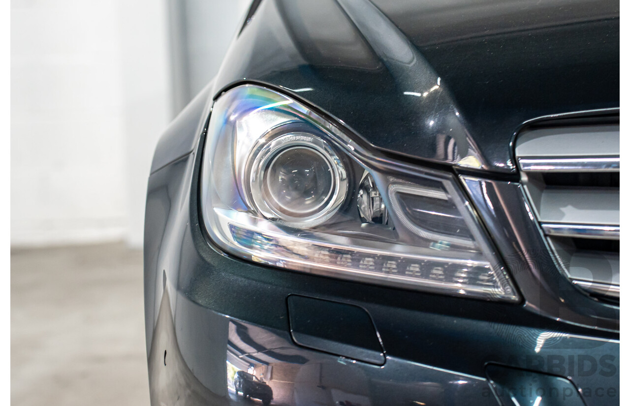 01/2014 Mercedes-Benz C250 Avantgarde W204 MY14 4d Sedan Magnetite Black Metallic Turbo 1.8L