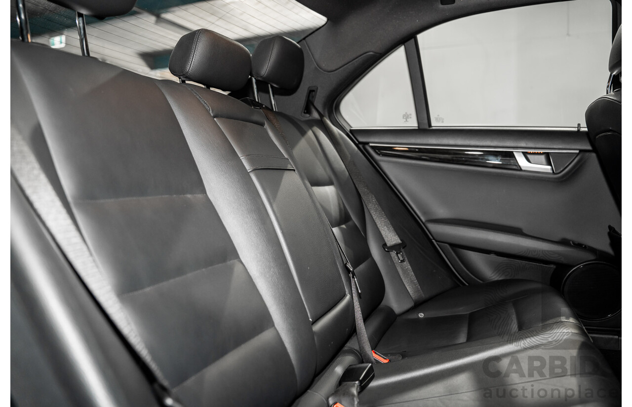 01/2014 Mercedes-Benz C250 Avantgarde W204 MY14 4d Sedan Magnetite Black Metallic Turbo 1.8L