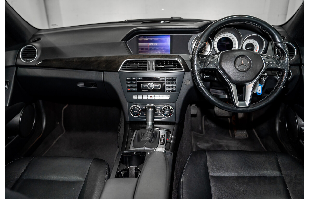 01/2014 Mercedes-Benz C250 Avantgarde W204 MY14 4d Sedan Magnetite Black Metallic Turbo 1.8L