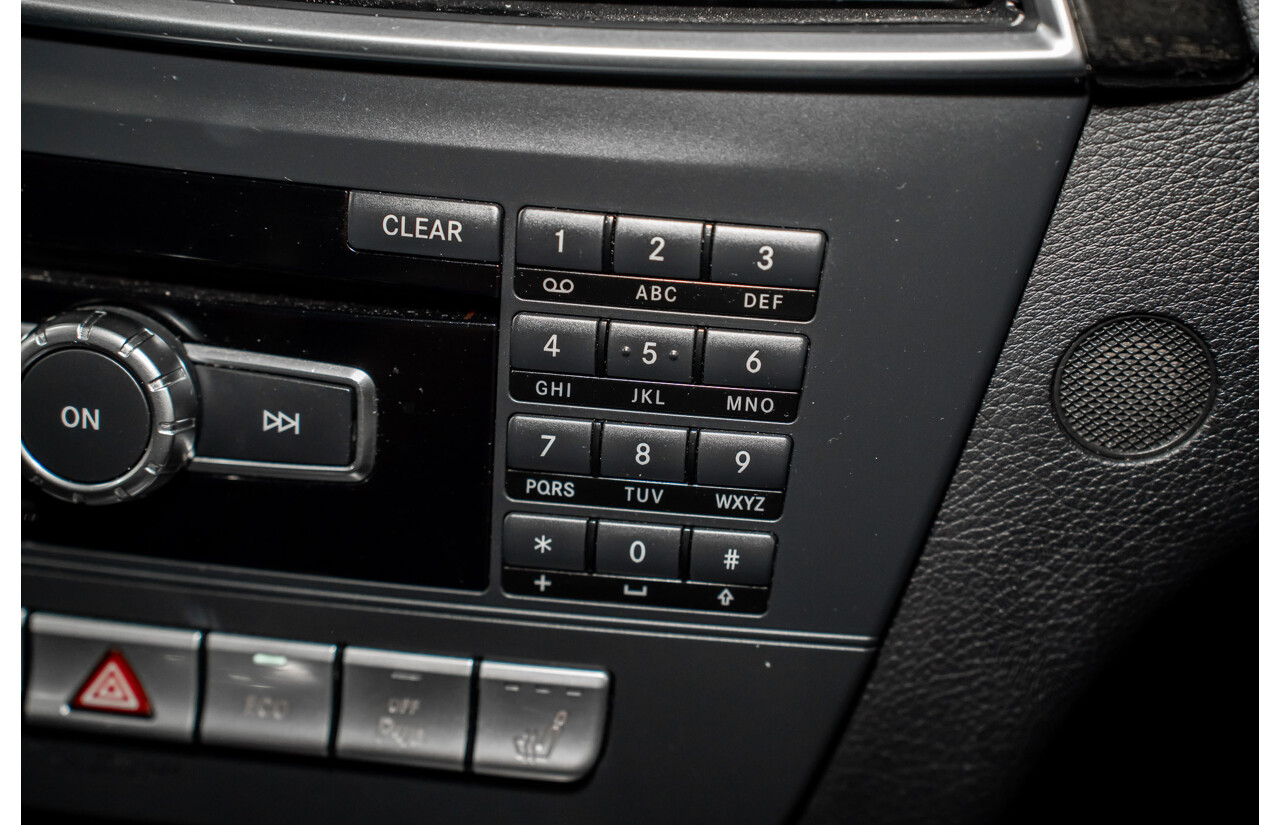 01/2014 Mercedes-Benz C250 Avantgarde W204 MY14 4d Sedan Magnetite Black Metallic Turbo 1.8L