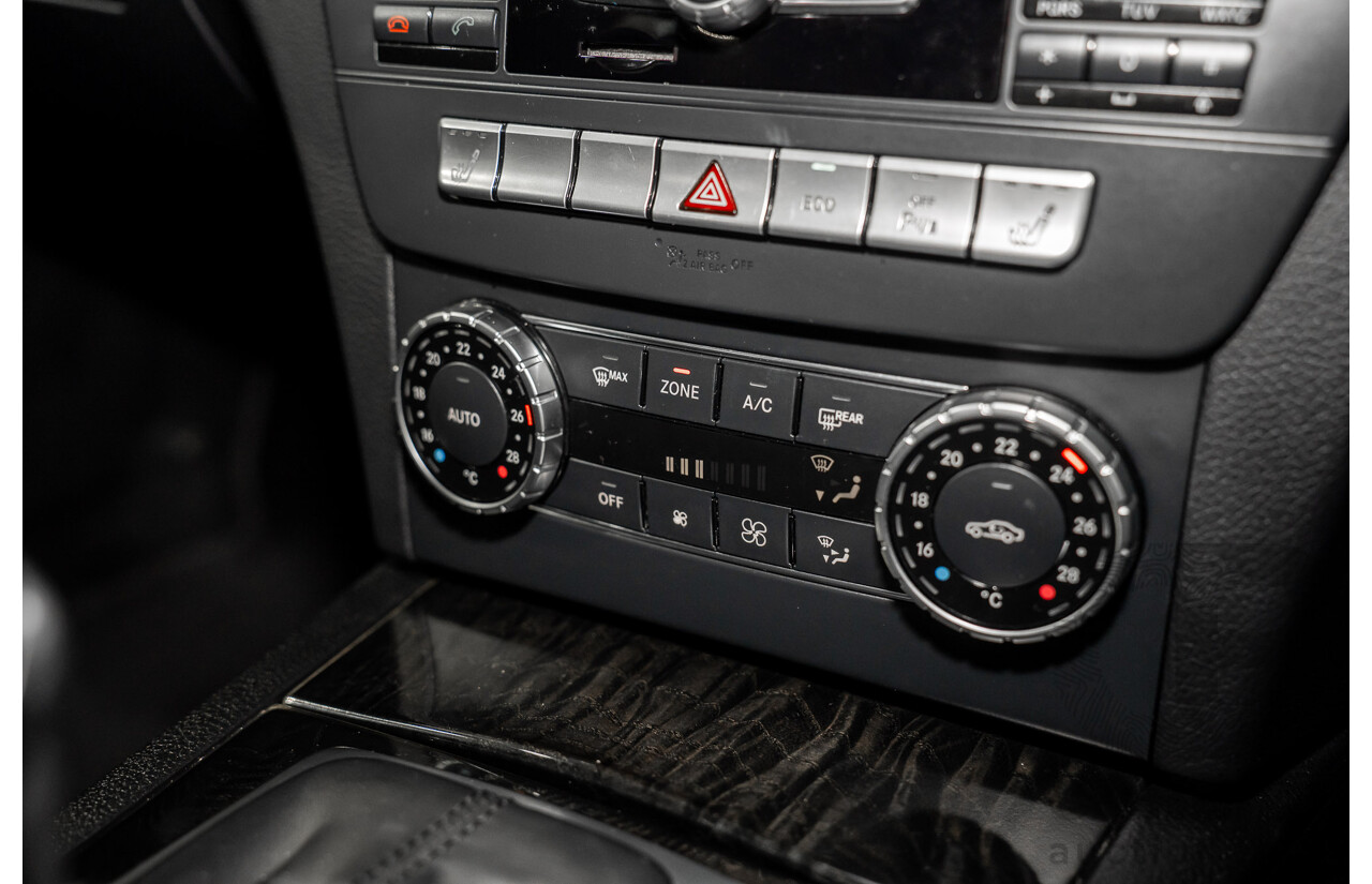 01/2014 Mercedes-Benz C250 Avantgarde W204 MY14 4d Sedan Magnetite Black Metallic Turbo 1.8L