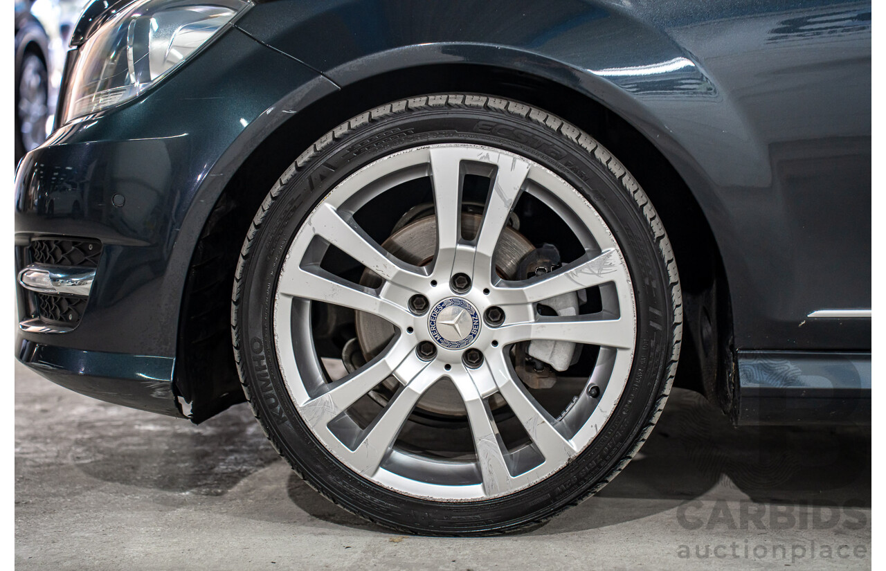 01/2014 Mercedes-Benz C250 Avantgarde W204 MY14 4d Sedan Magnetite Black Metallic Turbo 1.8L