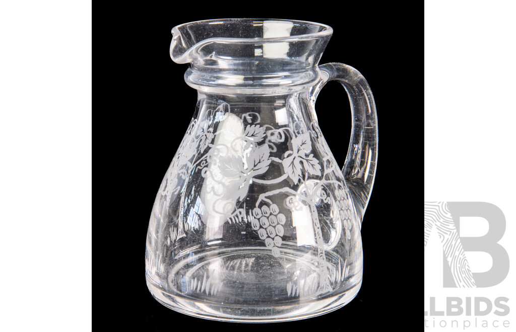 Collection Vintage Stuart Crystal Comprising Serving Bowl, Jug, Set Five Footed Coupes and One Other Coupe