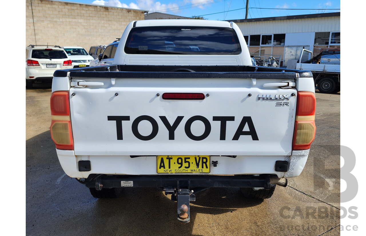 1/2008 Toyota Hilux SR (4x4) KUN26R 07 UPGRADE Dual Cab P/Up White 3.0L