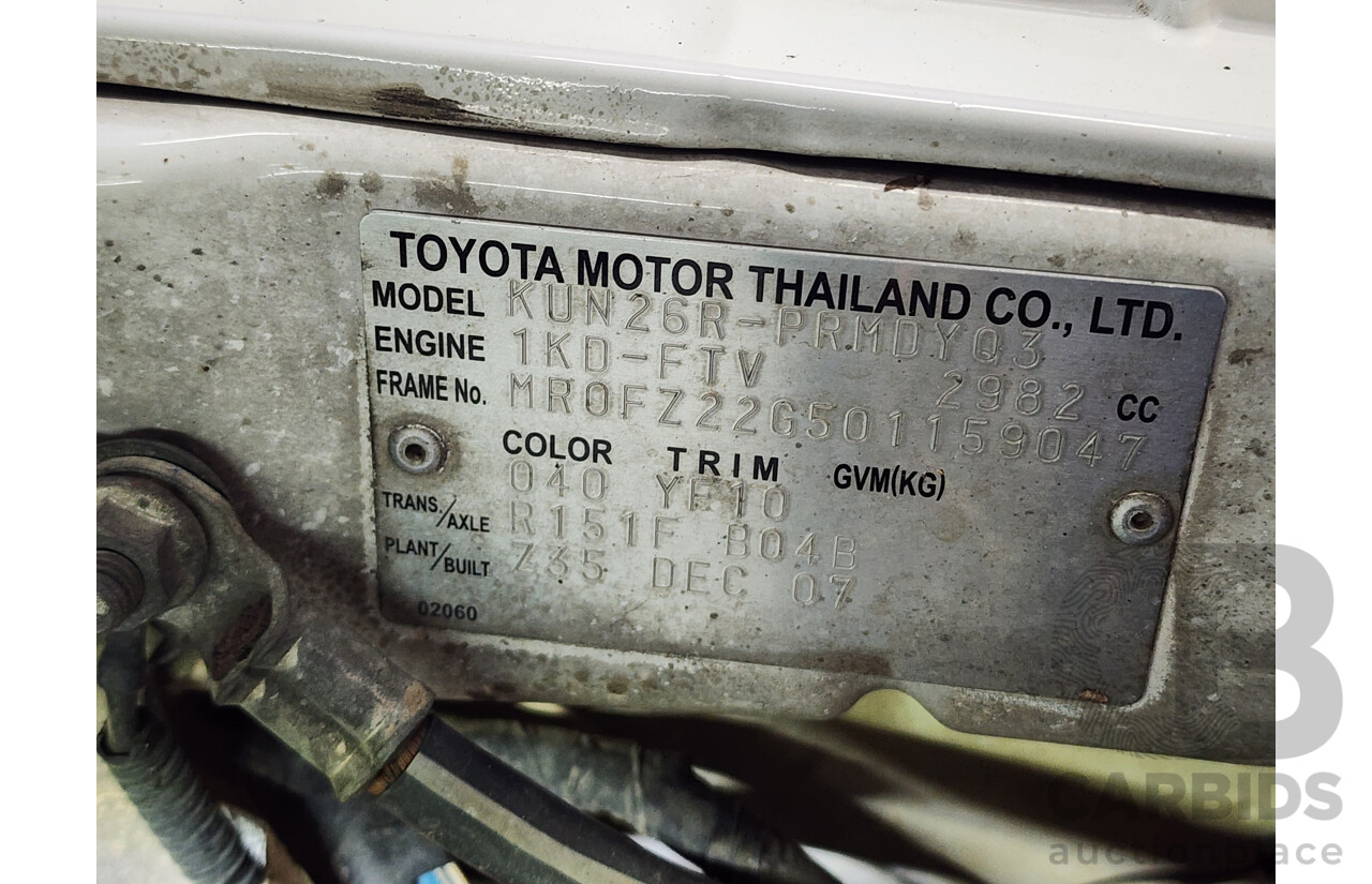 1/2008 Toyota Hilux SR (4x4) KUN26R 07 UPGRADE Dual Cab P/Up White 3.0L