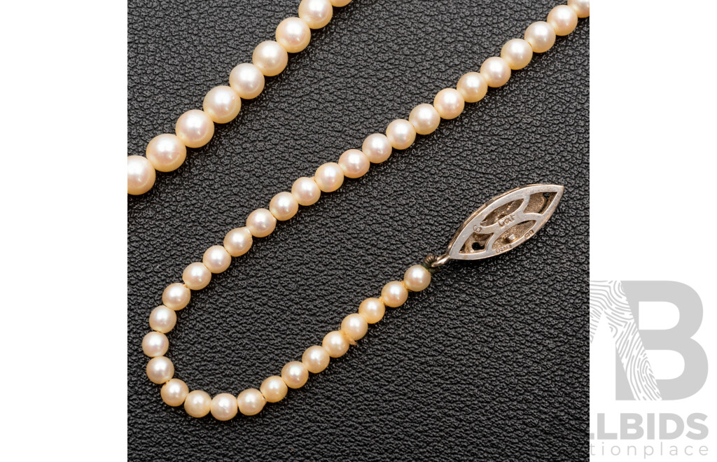 9ct Vintage Graduating Pearl Necklace with White Gold Diamond Set Clasp, 42cm, Birmingham