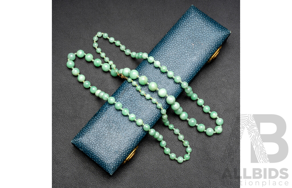Antique Graduated Jade Beads with 9ct Clasp, Individually Knotted, 85cm Long