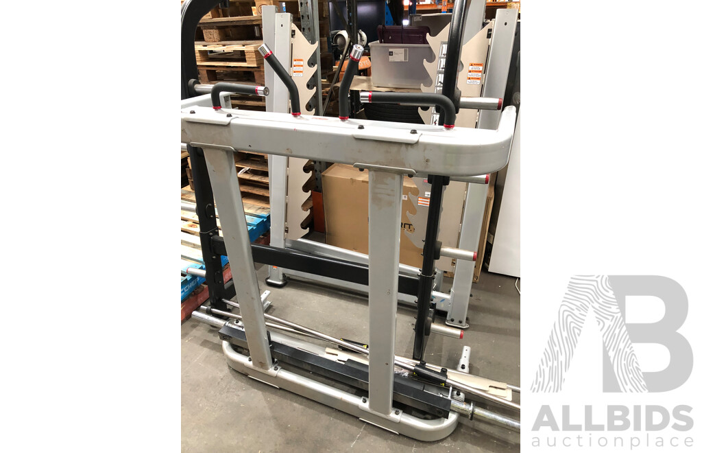 Star Trac IP-L8505 Max Rack Smith Machine