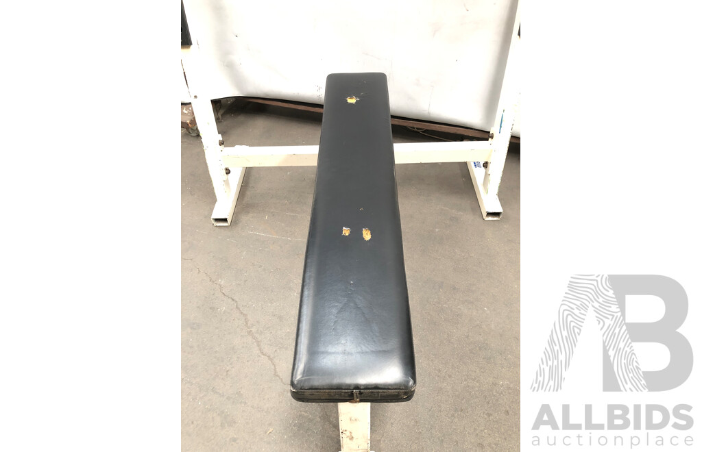 California Fitness Flat Weight Bench