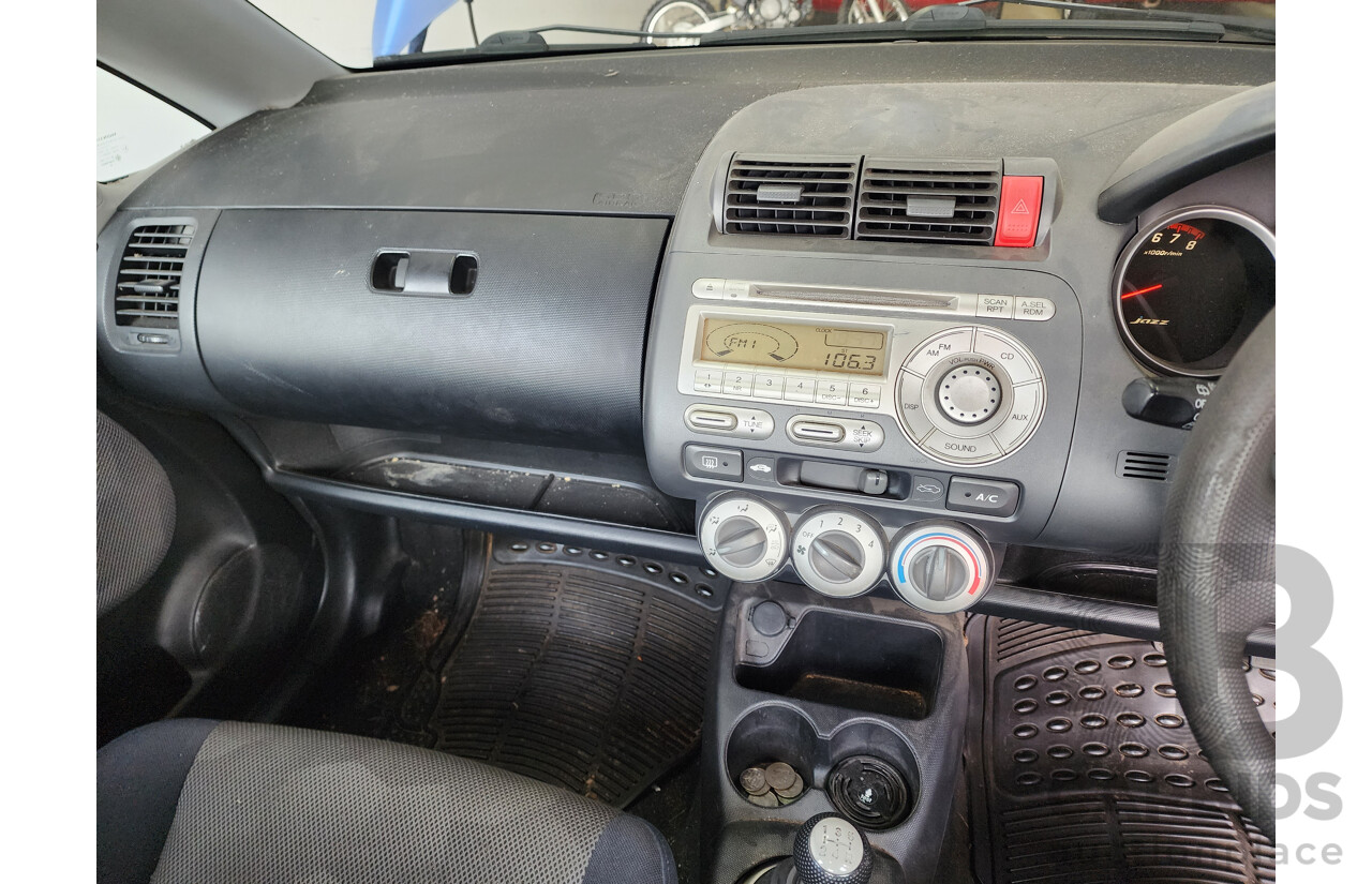 4/2006 Honda Jazz VTi UPGRADE 5d Hatchback Blue 1.5L