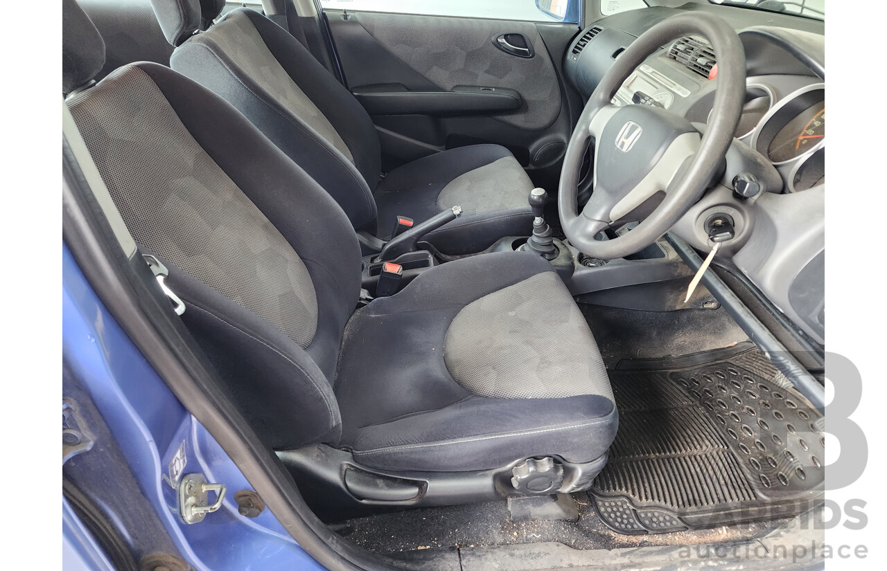 4/2006 Honda Jazz VTi UPGRADE 5d Hatchback Blue 1.5L