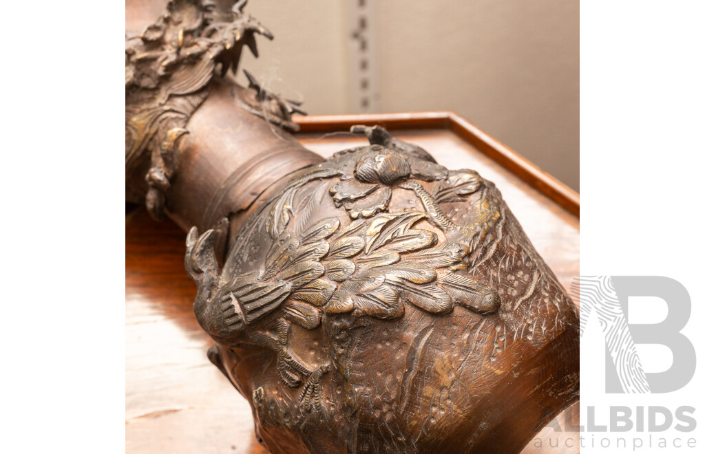 Antique Japanese Bronze Vase with Intricate Bird and Dragon Detail, Meiji Era