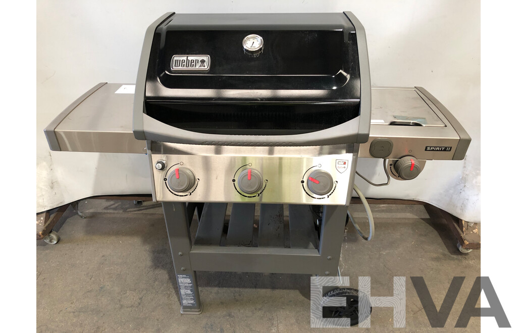 Weber Spirit II E-320 LPG Barbecue