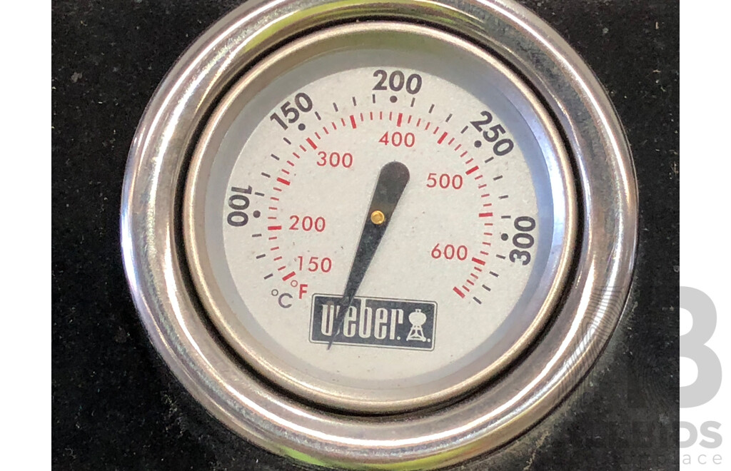 Weber Spirit II E-320 LPG Barbecue