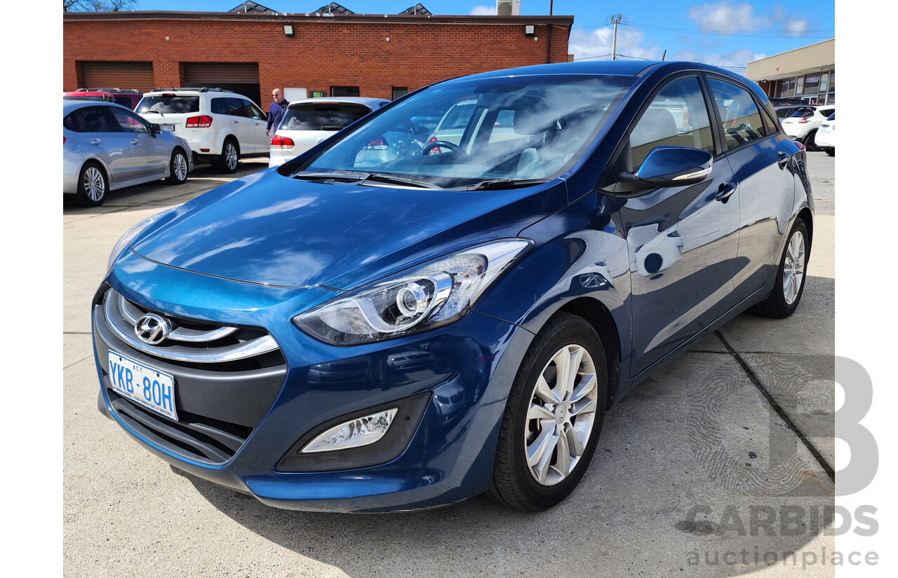 4/2014 Hyundai i30 Trophy GD MY14 5d Hatchback Blue 1.8L