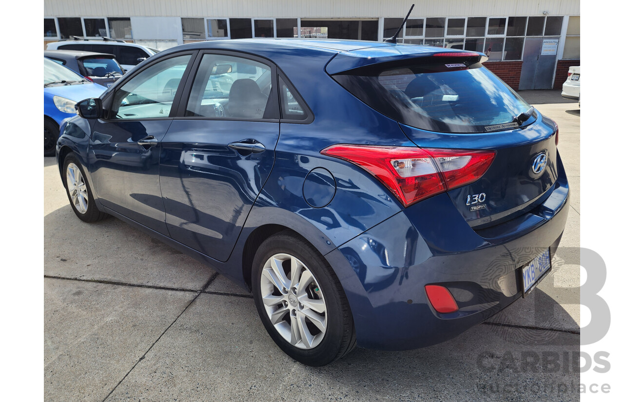 4/2014 Hyundai i30 Trophy GD MY14 5d Hatchback Blue 1.8L