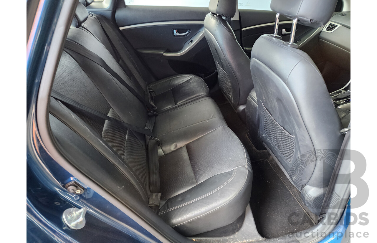 4/2014 Hyundai i30 Trophy GD MY14 5d Hatchback Blue 1.8L