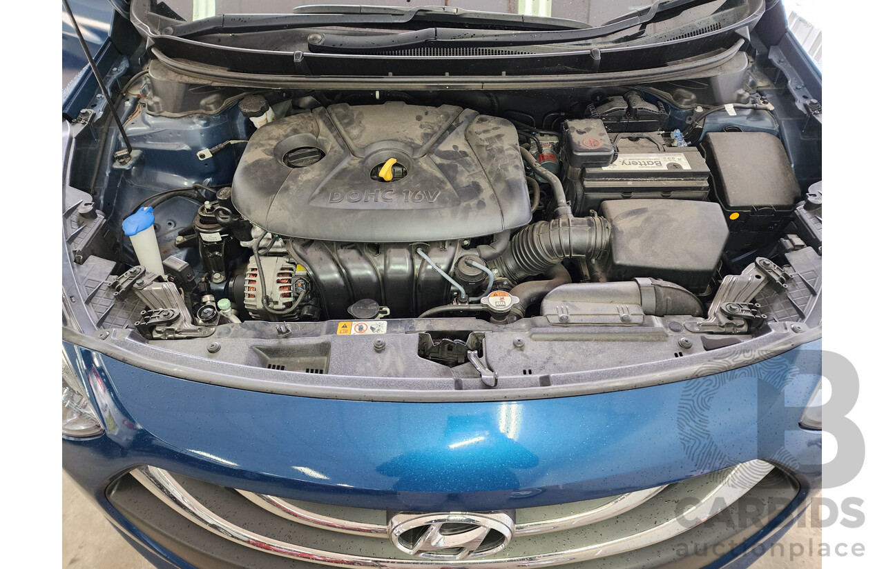 4/2014 Hyundai i30 Trophy GD MY14 5d Hatchback Blue 1.8L