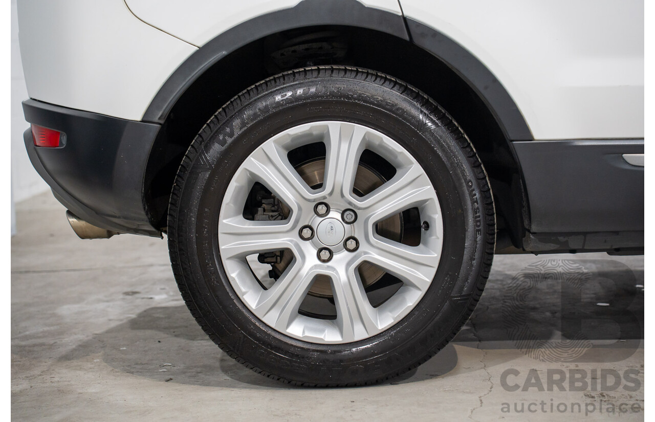 10/2015 Range Rover Evoque Td4 150 SE (AWD) LV MY16 5d Wagon Fuji White Turbo Diesel 2.0L
