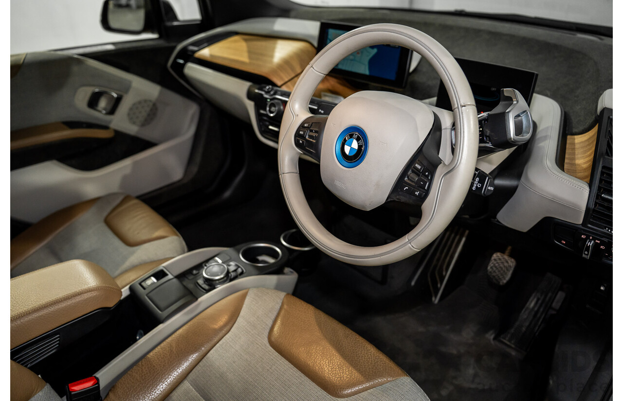 05/2015 BMW i3 REx Hybrid (RWD) IO1 4d Hatchback Solar Orange Metallic/Fluid Black 0.6L - 125kW