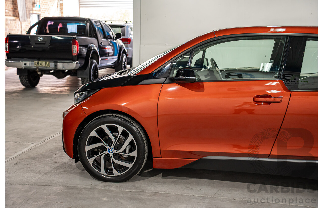 05/2015 BMW i3 REx Hybrid (RWD) IO1 4d Hatchback Solar Orange Metallic/Fluid Black 0.6L - 125kW