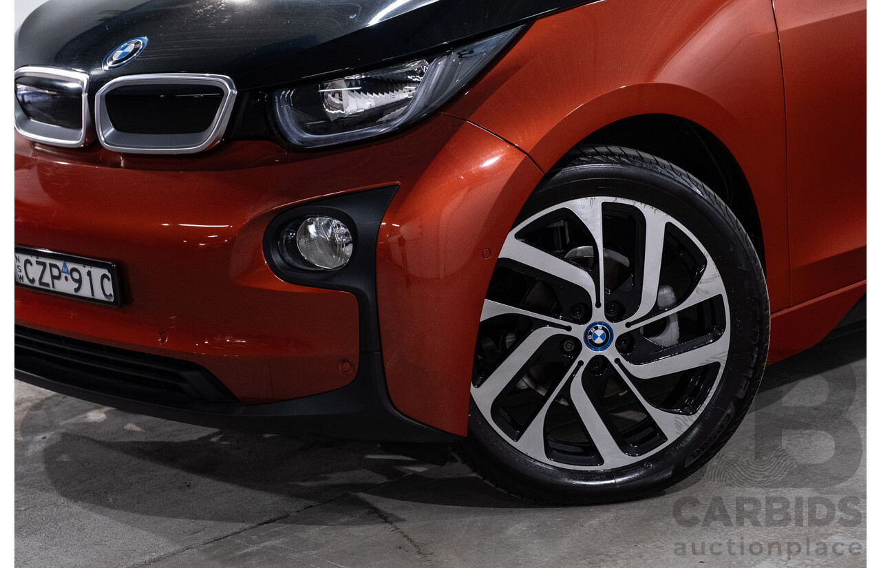 05/2015 BMW i3 REx Hybrid (RWD) IO1 4d Hatchback Solar Orange Metallic/Fluid Black 0.6L - 125kW