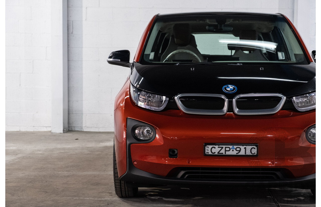 05/2015 BMW i3 REx Hybrid (RWD) IO1 4d Hatchback Solar Orange Metallic/Fluid Black 0.6L - 125kW
