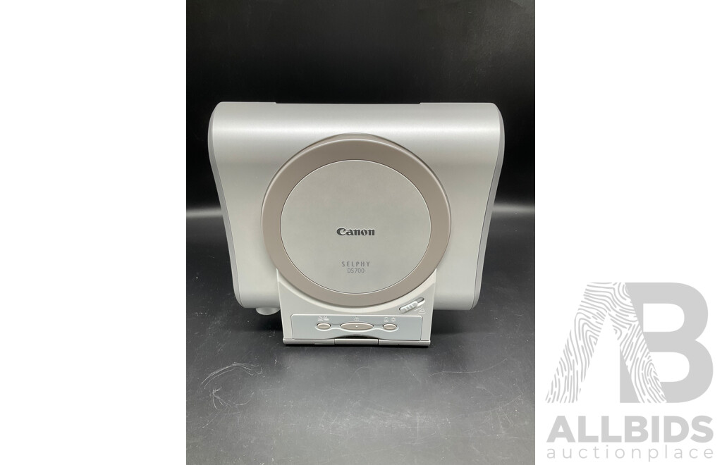 CANON Selphy (DS700) Compact Photo Printer