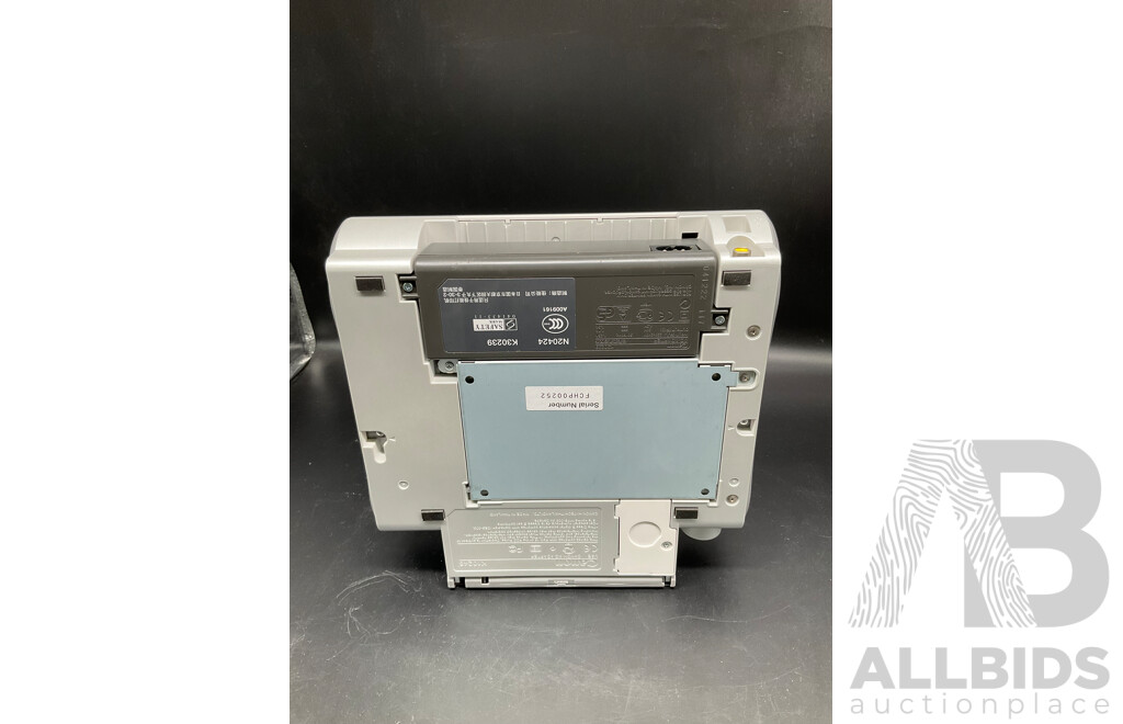 CANON Selphy (DS700) Compact Photo Printer