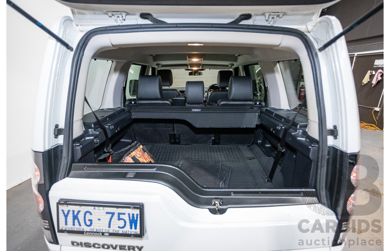 06/2015 Land Rover Discovery 4 3.0 TDV6 (4x4) MY15 4D Wagon Fuji White Turbo Diesel 3.0L - 7 Seats