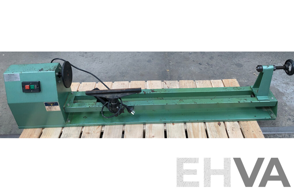 Sher Power Tools Wood Lathe and Lathe Chisels