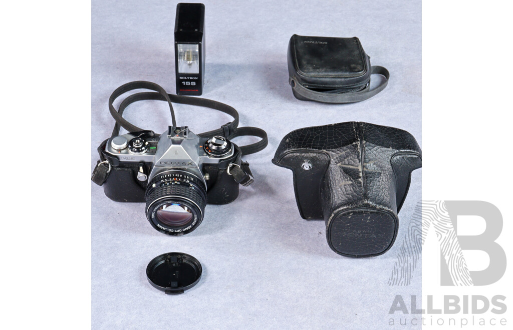 Vintage Pentax ME 35mm SLR Film Camera with SMC Pentax-M 50mm F/1.4 Lens and Soltron 155 Solid State Flash