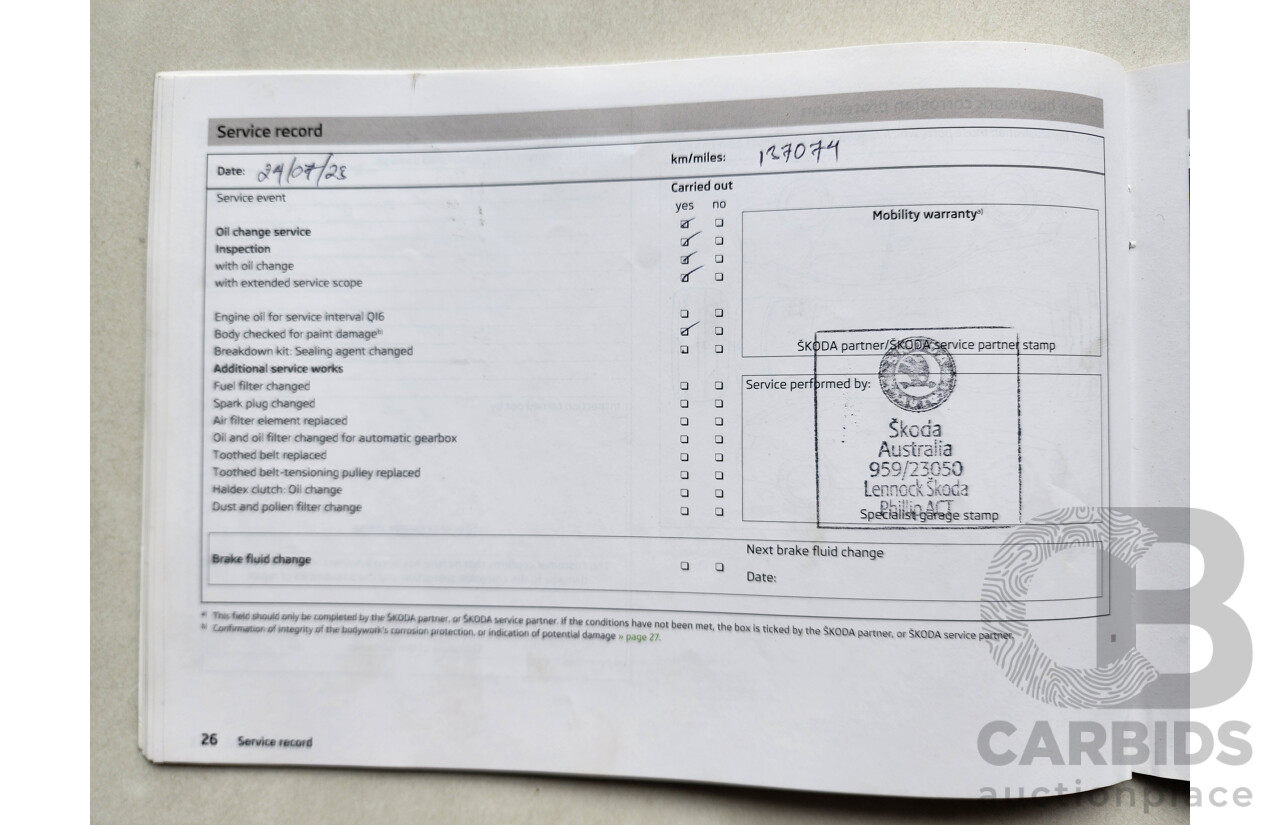 4/2014 Skoda Octavia 110 TDI Elegance NE 5d Hatchback White 2.0L