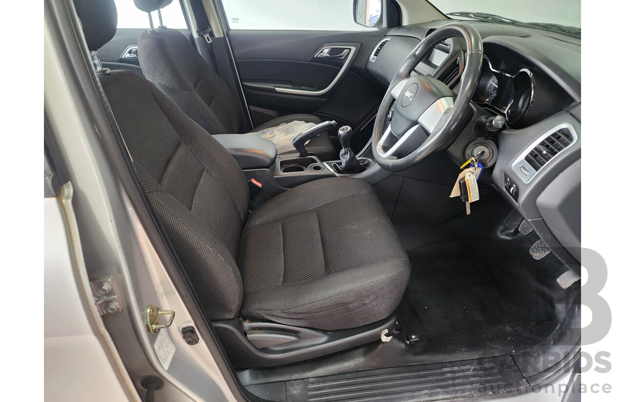 10/2016 Jmc Vigus LX (4x2)  Dual Cab Utility Silver 2.4L