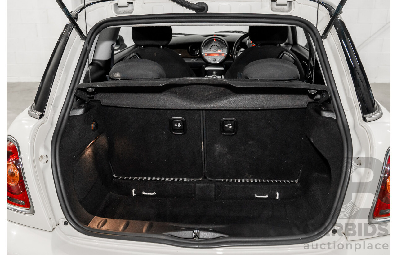 7/2010 Mini Cooper R56 2d Hatchback Pepper White 1.6L