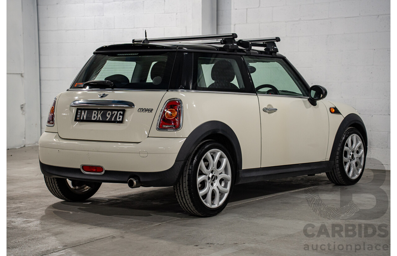 7/2010 Mini Cooper R56 2d Hatchback Pepper White 1.6L
