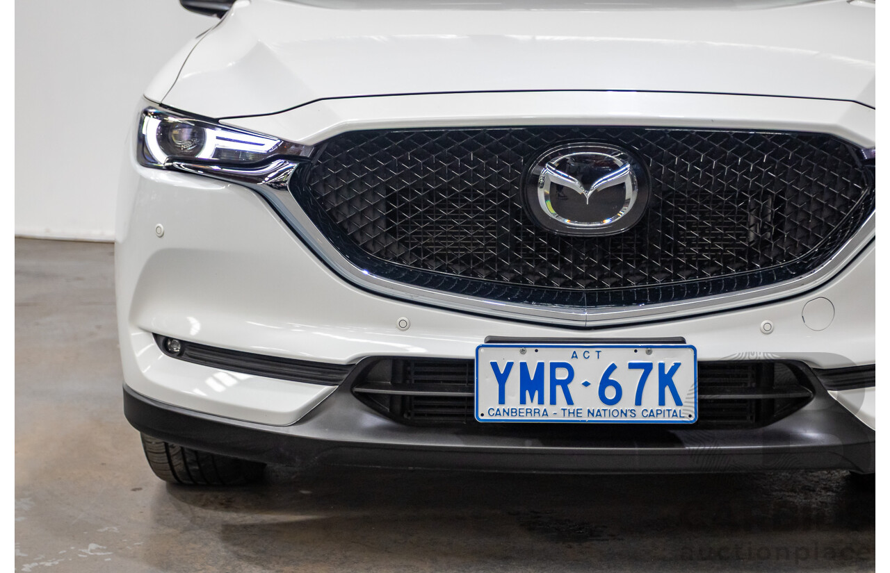 01/2018 Mazda CX-5 Akera (AWD) MY18 KF Series 4d Wagon Snowflake White Pearl Twin Turbo Diesel 2.2L