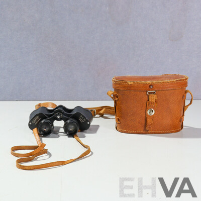 Set Universe8 X 30 Coated Lens Binoculars in Leather Case, Number 9015