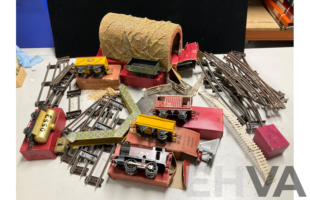 Collection of Vintage Hornby O Gauge Railway Rolling Stock, Scenery Items, Some Boxed