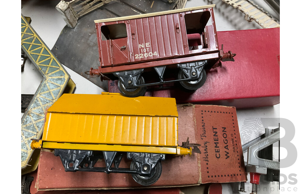 Collection of Vintage Hornby O Gauge Railway Rolling Stock, Scenery Items, Some Boxed