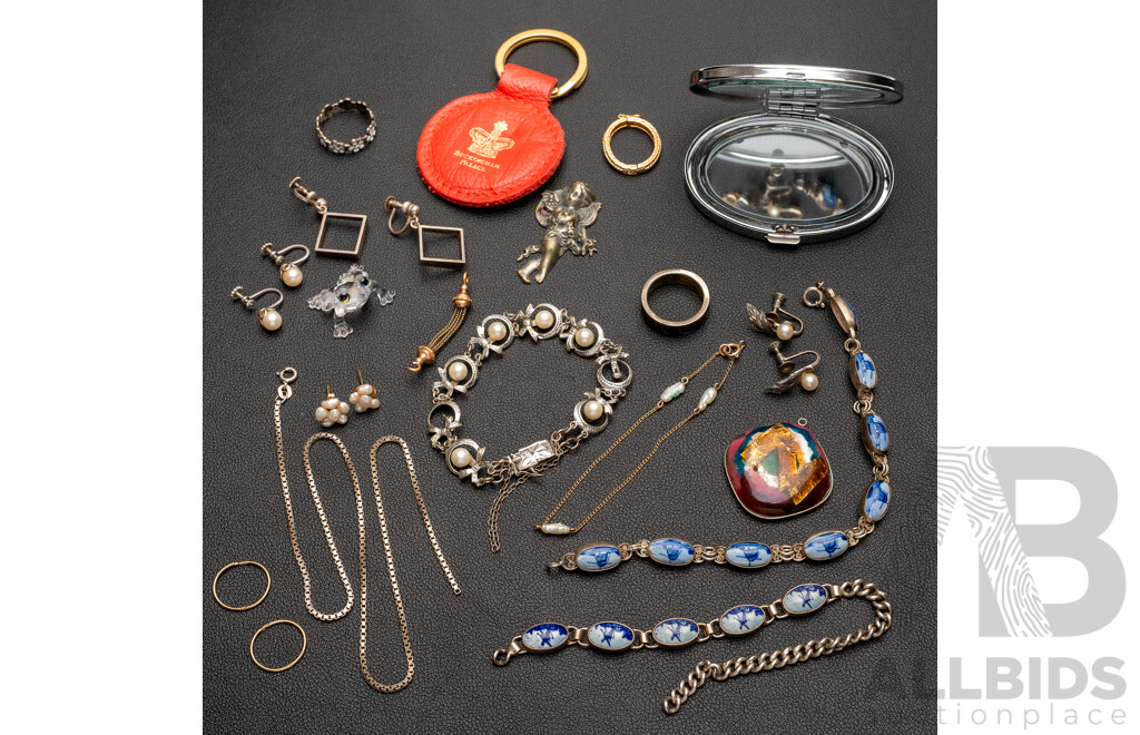 Vintage Sterling Pearl Bracelet & Earrings, Rice Pearls, Swarovski Frog & Other Vintage Jewellery Items