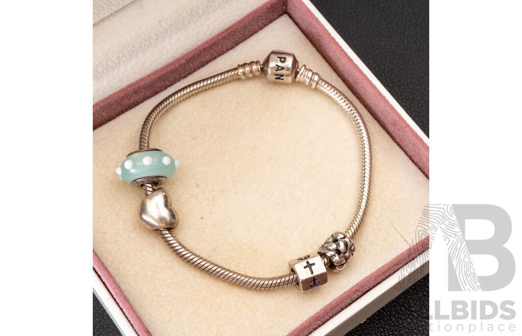 Pandora Moments Sterling Silver Charm Bracelet 18.5cm with (4) Pandora Bead Charms & Presentation Box, 25.03 Grams