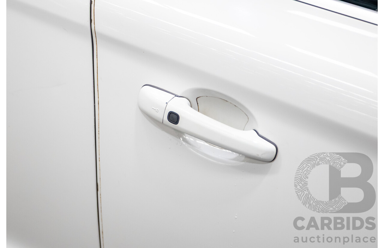 12/2016 Volvo XC60 D5 R-Design (AWD) DZ MY17 4D Wagon Ice White Turbo Diesel 2.4L