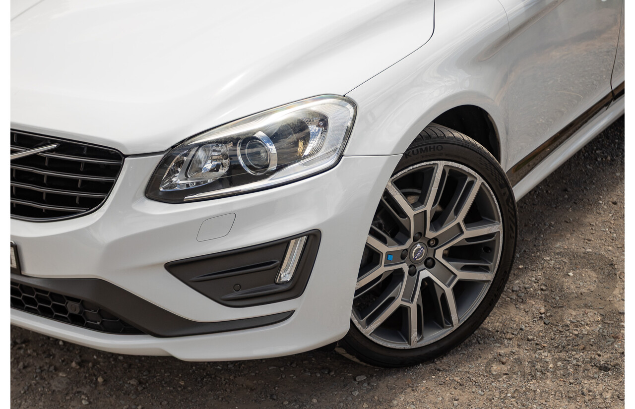12/2016 Volvo XC60 D5 R-Design (AWD) DZ MY17 4D Wagon Ice White Turbo Diesel 2.4L