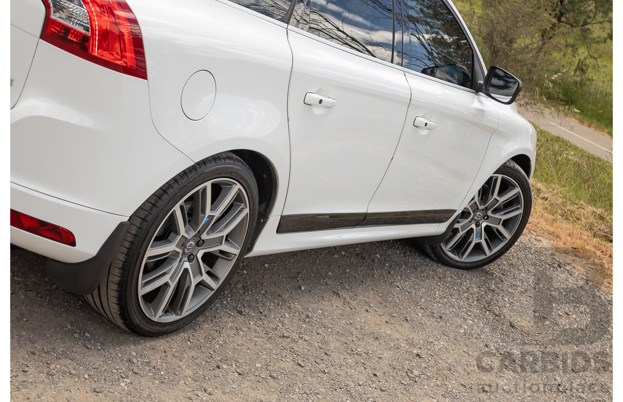 12/2016 Volvo XC60 D5 R-Design (AWD) DZ MY17 4D Wagon Ice White Turbo Diesel 2.4L