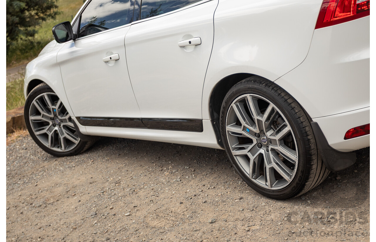 12/2016 Volvo XC60 D5 R-Design (AWD) DZ MY17 4D Wagon Ice White Turbo Diesel 2.4L