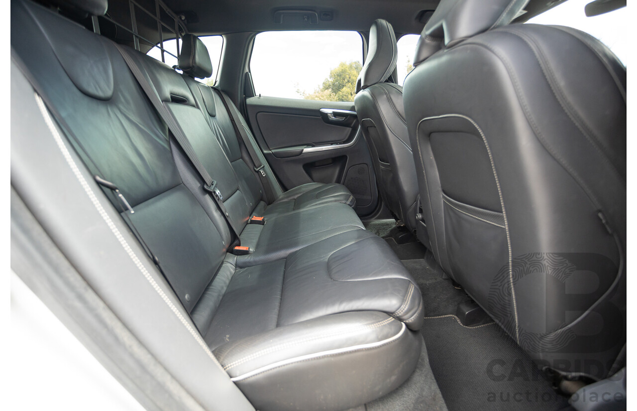 12/2016 Volvo XC60 D5 R-Design (AWD) DZ MY17 4D Wagon Ice White Turbo Diesel 2.4L