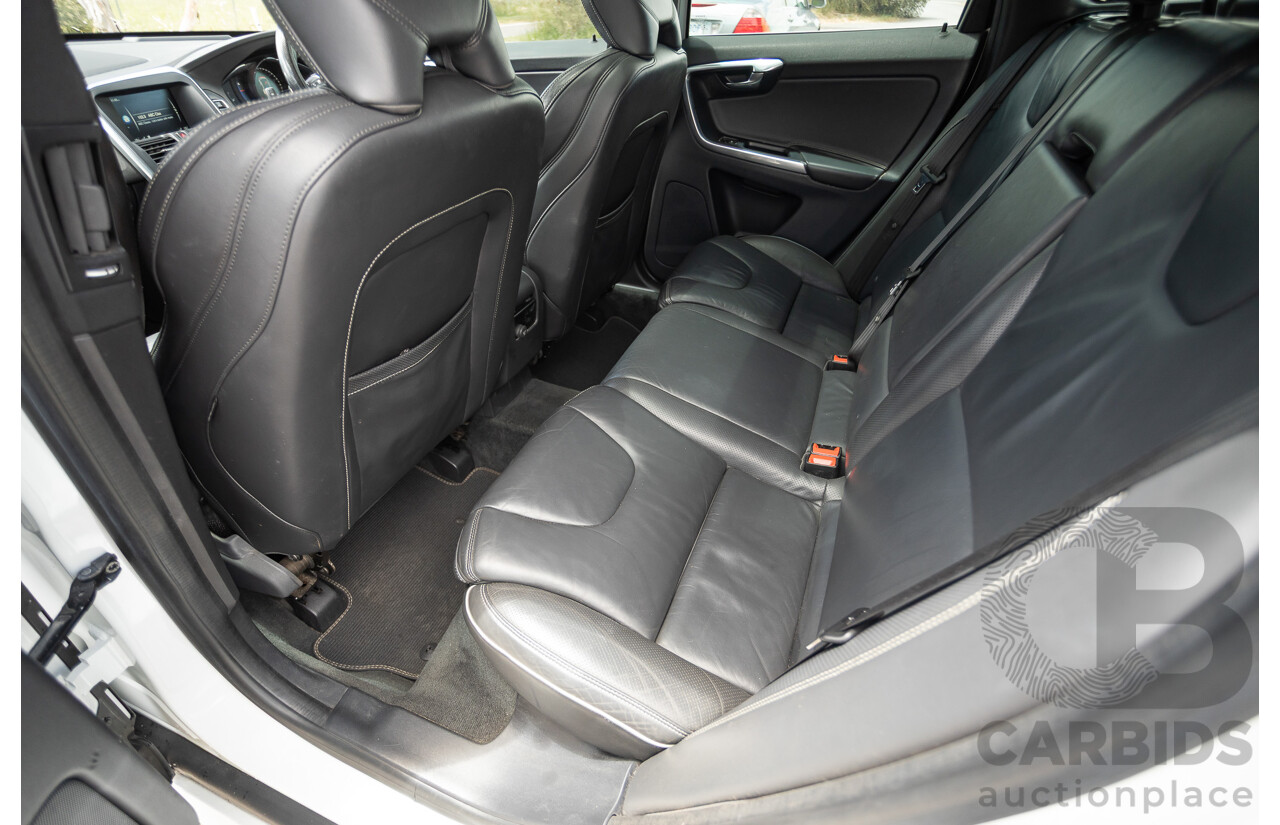 12/2016 Volvo XC60 D5 R-Design (AWD) DZ MY17 4D Wagon Ice White Turbo Diesel 2.4L